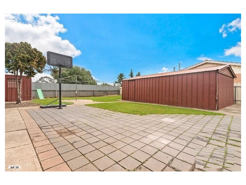 2 Crabb Road, Smithfield Plains SA 5114