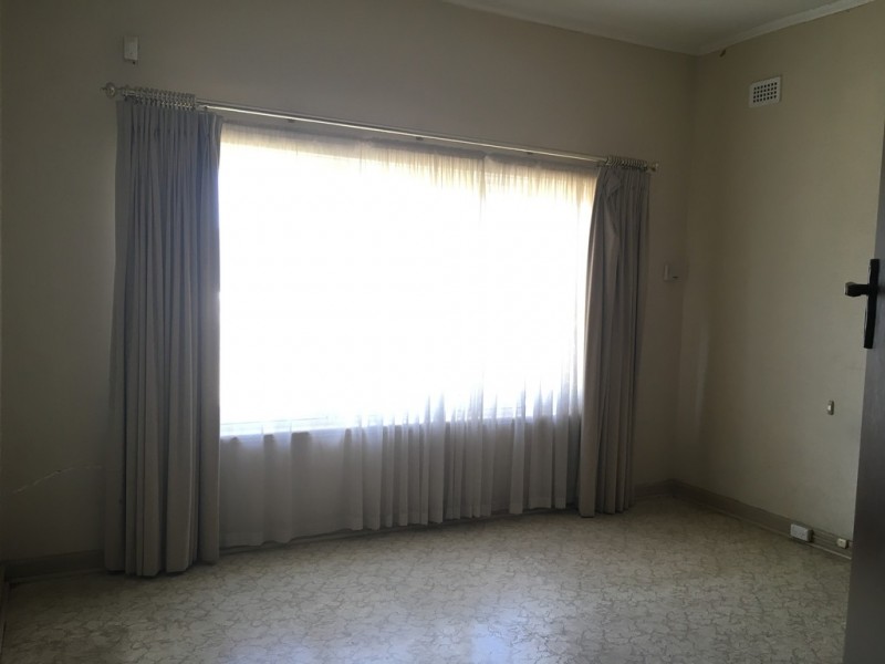 29 Mitchell Street East, Seaton SA 5023