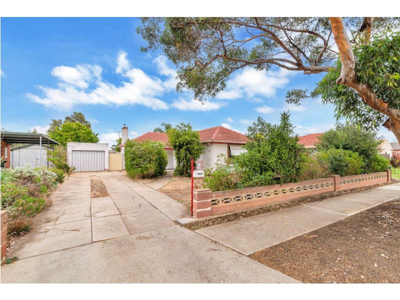 17 Russ Avenue, Seaton SA 5023