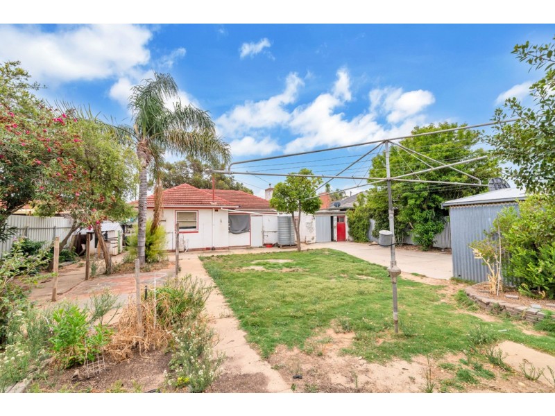 17 Russ Avenue, Seaton SA 5023