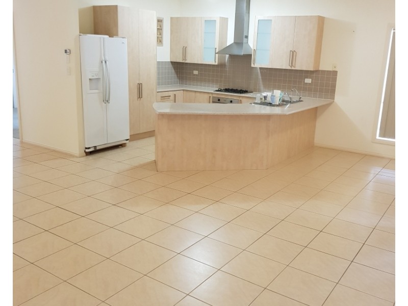 9 Pike Avenue, Mawson Lakes SA 5095