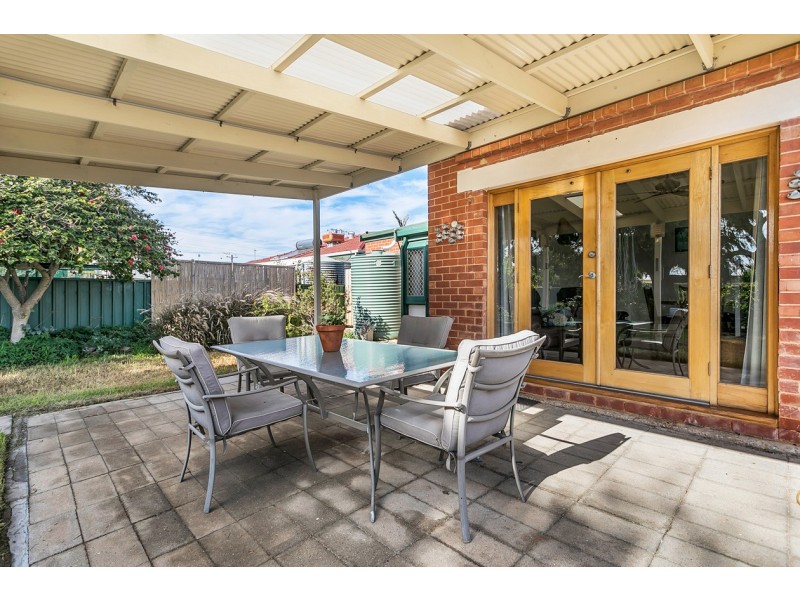 4 Raymond Avenue, Seaton SA 5023