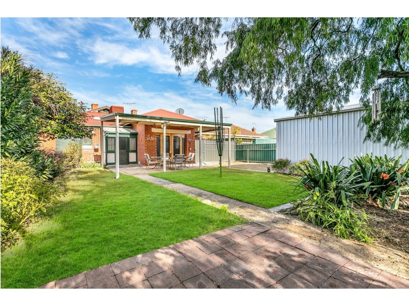 4 Raymond Avenue, Seaton SA 5023