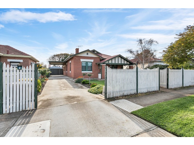4 Raymond Avenue, Seaton SA 5023