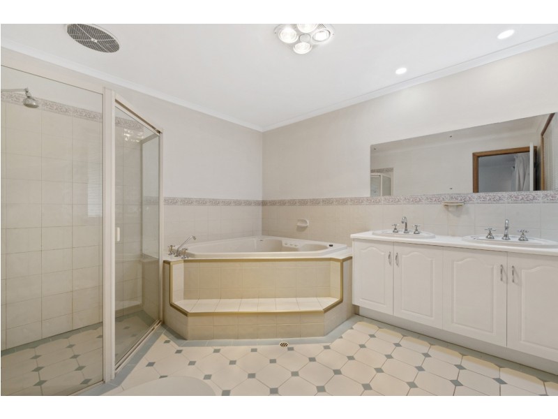 3 Parkway Circuit, Parafield Gardens SA 5107