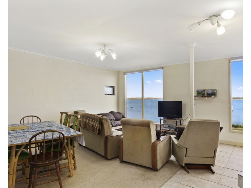 29 Goolwa Channel Drive, Hindmarsh Island SA 5214