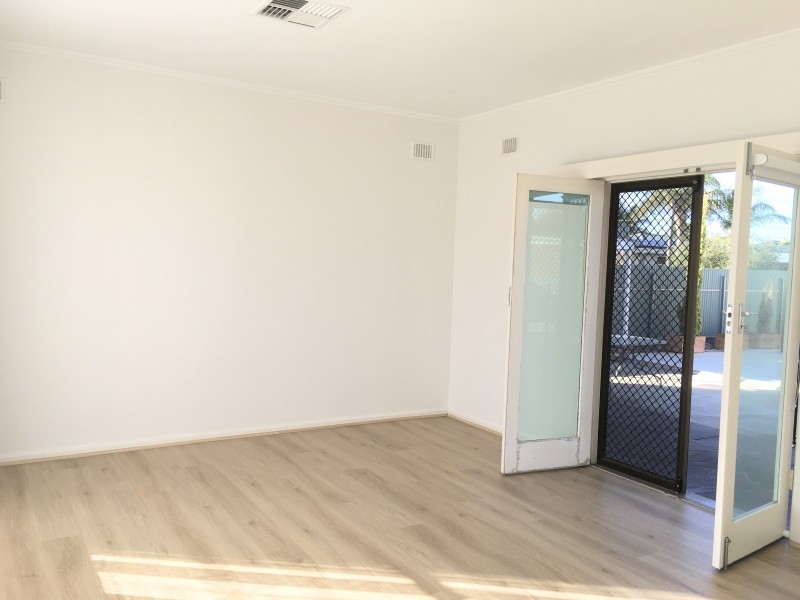 12 McAllan Ave, Seaton SA 5023