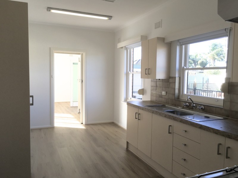 12 McAllan Ave, Seaton SA 5023