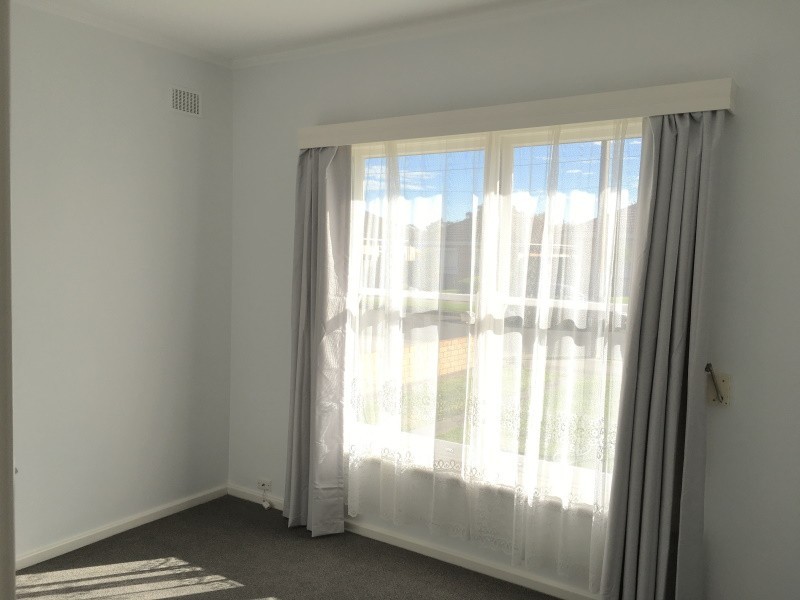 12 McAllan Ave, Seaton SA 5023