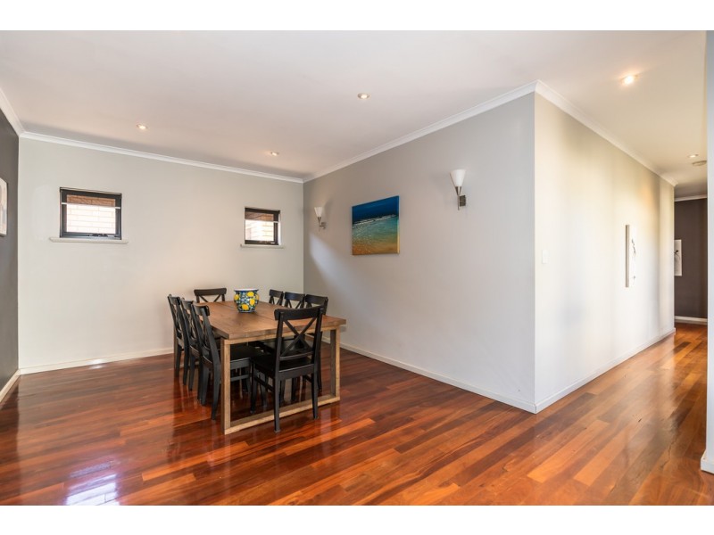 16 Davis Street, West Beach SA 5024
