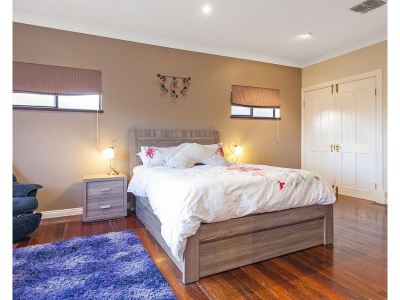 26 Highfield Drive, Aberfoyle Park SA 5159