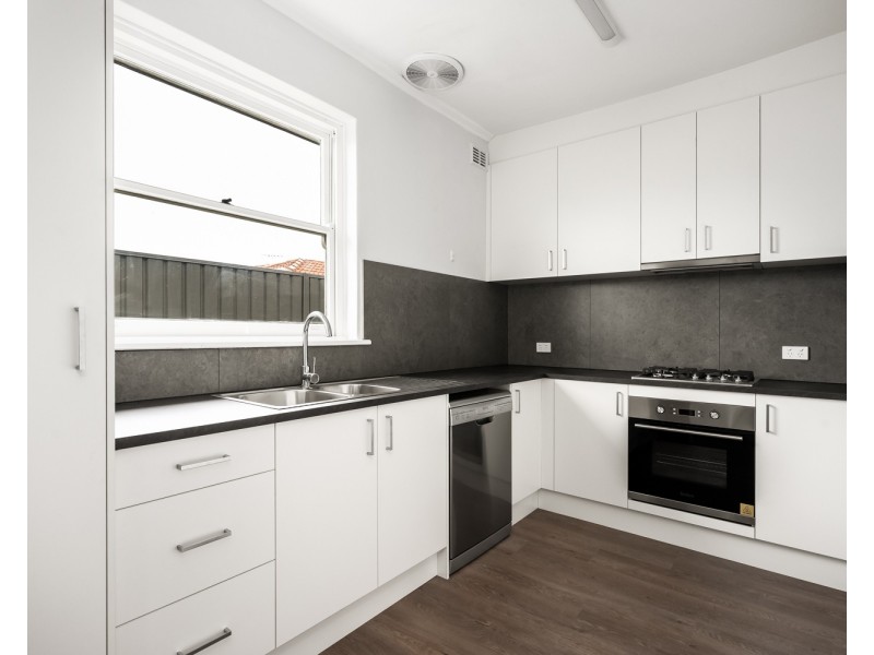 17A Russ Avenue, Seaton SA 5023