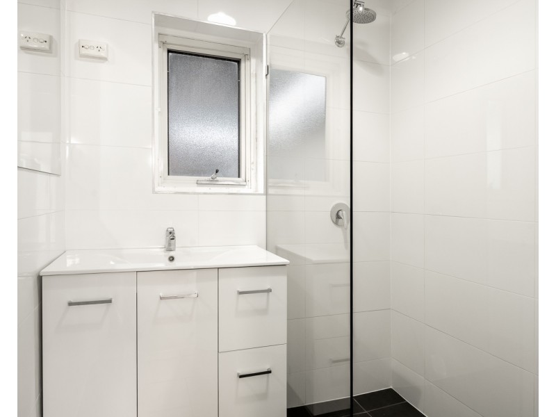 17A Russ Avenue, Seaton SA 5023