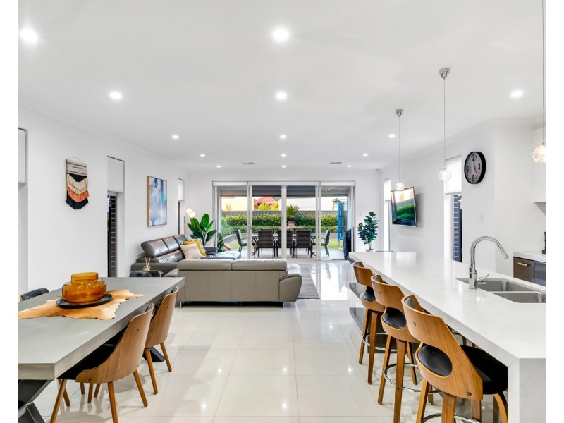 4 Porter Crescent, Fulham Gardens SA 5024