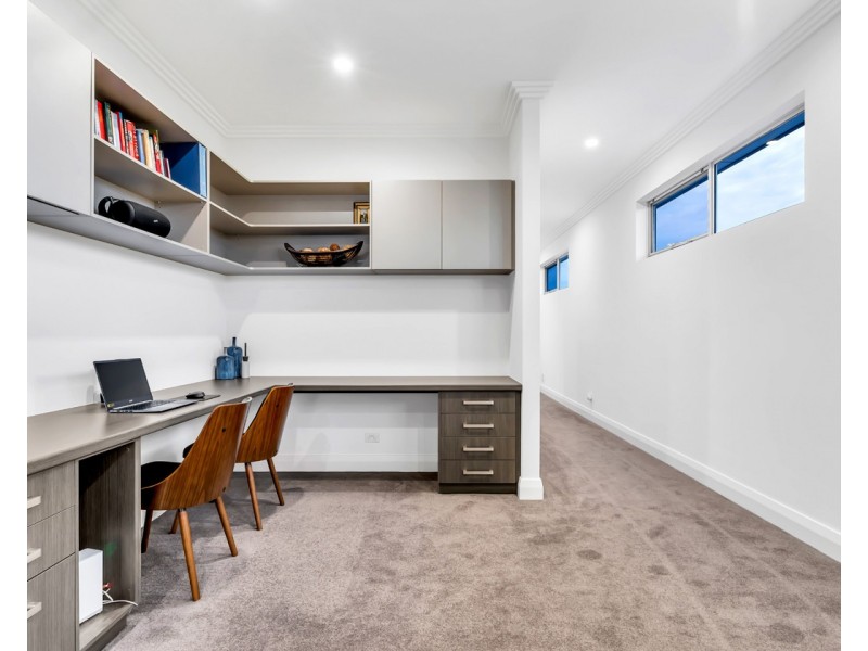 4 Porter Crescent, Fulham Gardens SA 5024