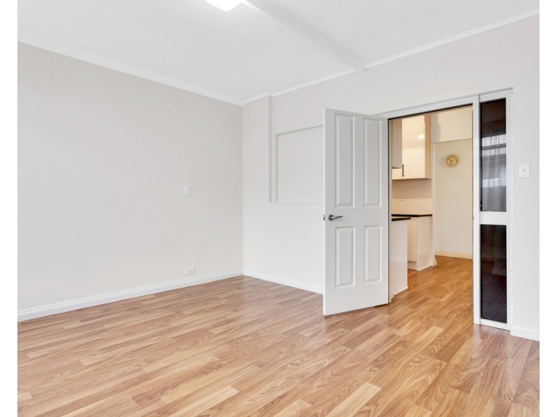 18 Selkirk Avenue, Seaton SA 5023