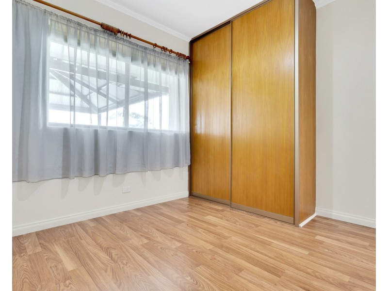18 Selkirk Avenue, Seaton SA 5023