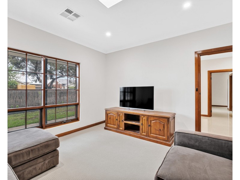 44A Seventh Avenue, St Morris SA 5068