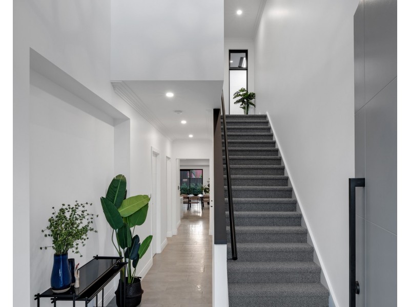 5 William Avenue, Henley Beach South SA 5022