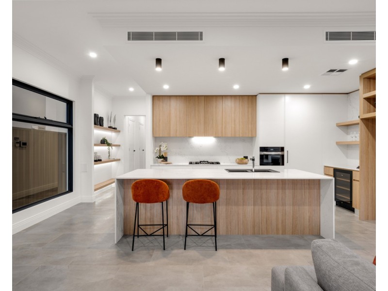 5 William Avenue, Henley Beach South SA 5022