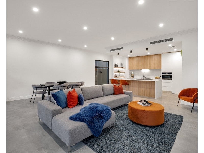 5 William Avenue, Henley Beach South SA 5022