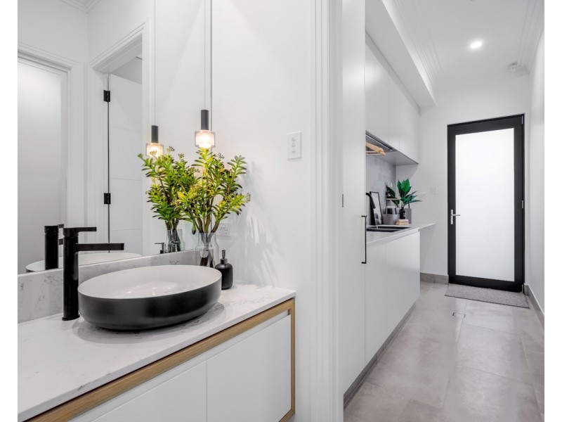 5 William Avenue, Henley Beach South SA 5022