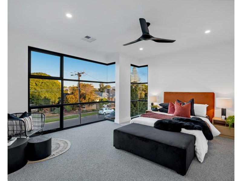 5 William Avenue, Henley Beach South SA 5022