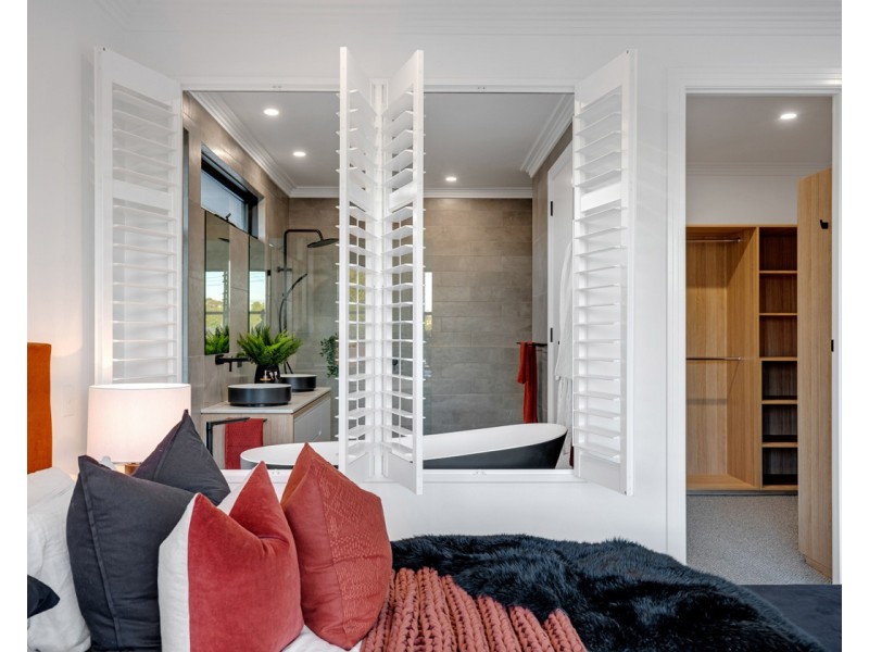 5 William Avenue, Henley Beach South SA 5022