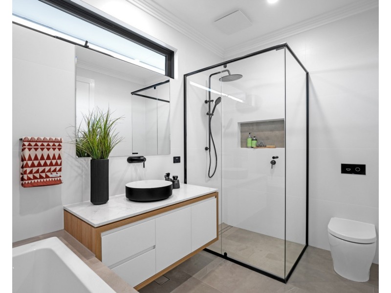 5 William Avenue, Henley Beach South SA 5022