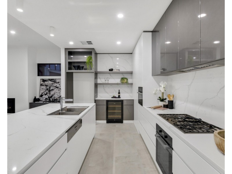 5A William Avenue, Henley Beach South SA 5022