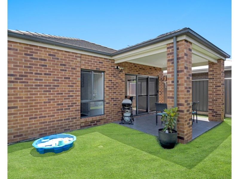 4 Burnlea Parade, Blakeview SA 5114