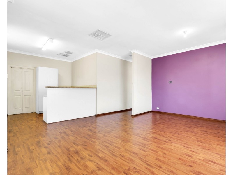 18 Crisp Road, Elizabeth Downs SA 5113