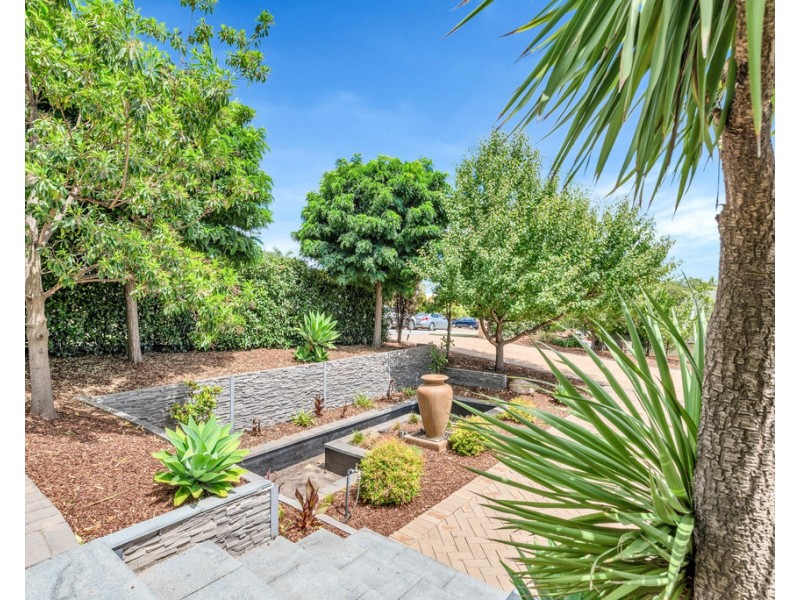 8 Quarry Road, Gulfview Heights SA 5096