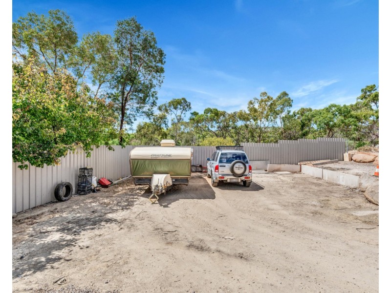 8 Quarry Road, Gulfview Heights SA 5096
