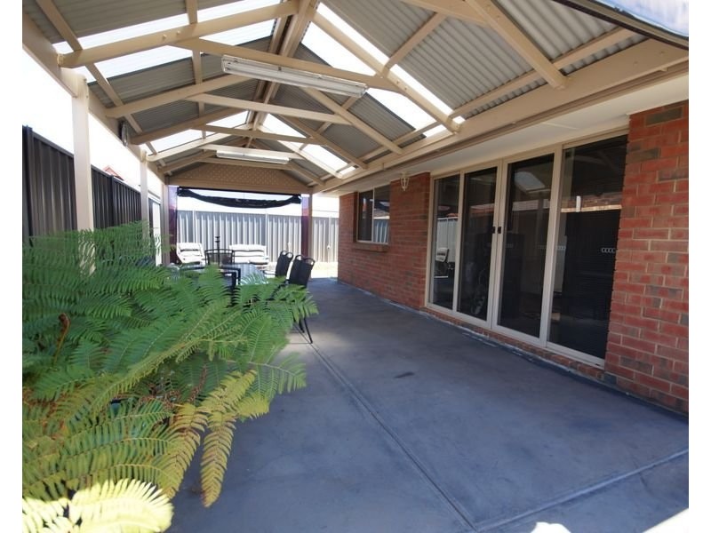 43 Gairdner Blvd, Andrews Farm SA 5114