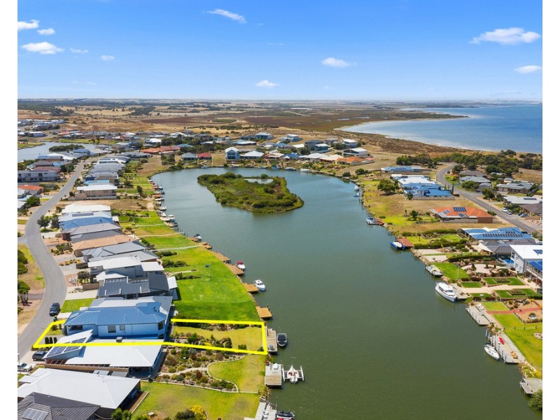 79 Wentworth Parade, Hindmarsh Island SA 5214