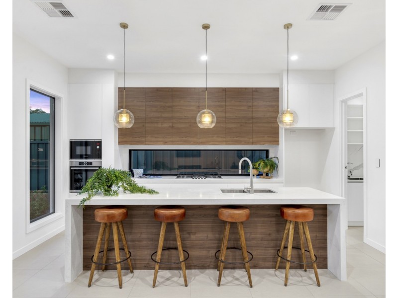 8 Gurner Terrace, Grange SA 5022