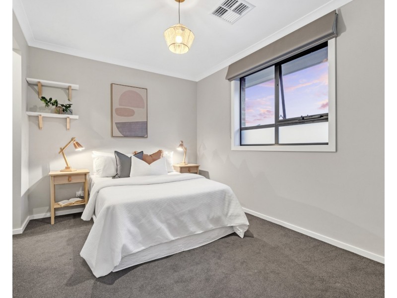 5 Burnley Street, Fulham SA 5024