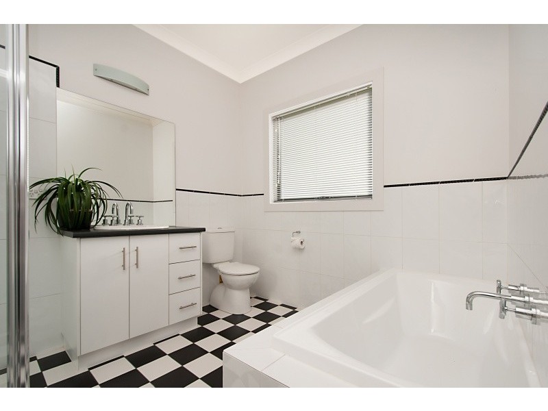 60 Innes Circuit, Mawson Lakes SA 5095