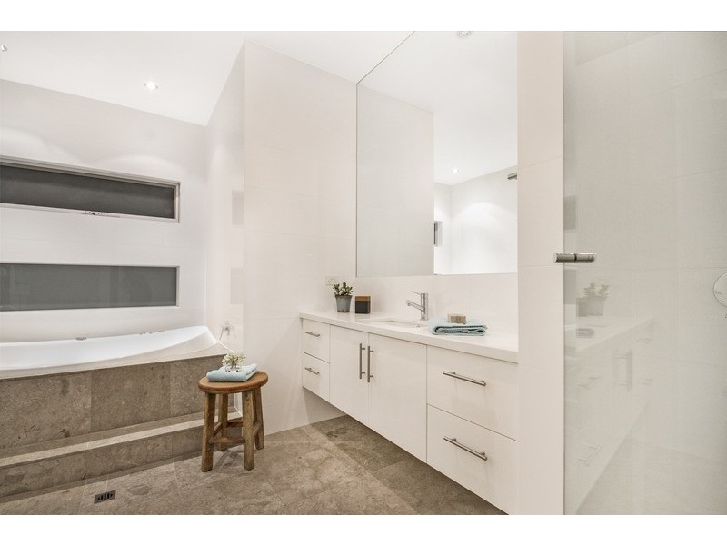 404a Seaview Road, Henley Beach SA 5022