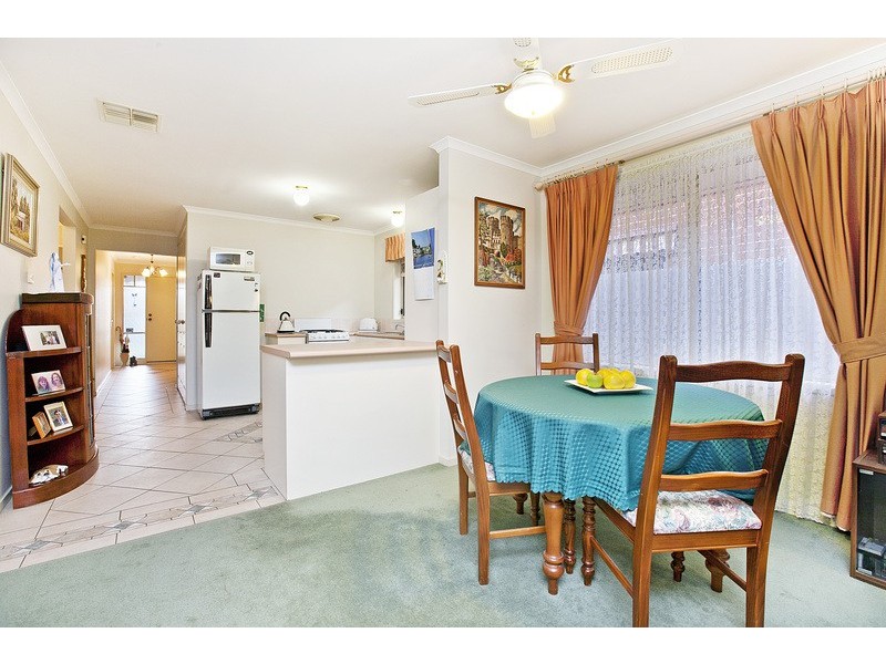 2 Yorkshire Street, Grange SA 5022