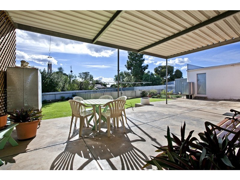 17 Deakin Street, Blair Athol SA 5084