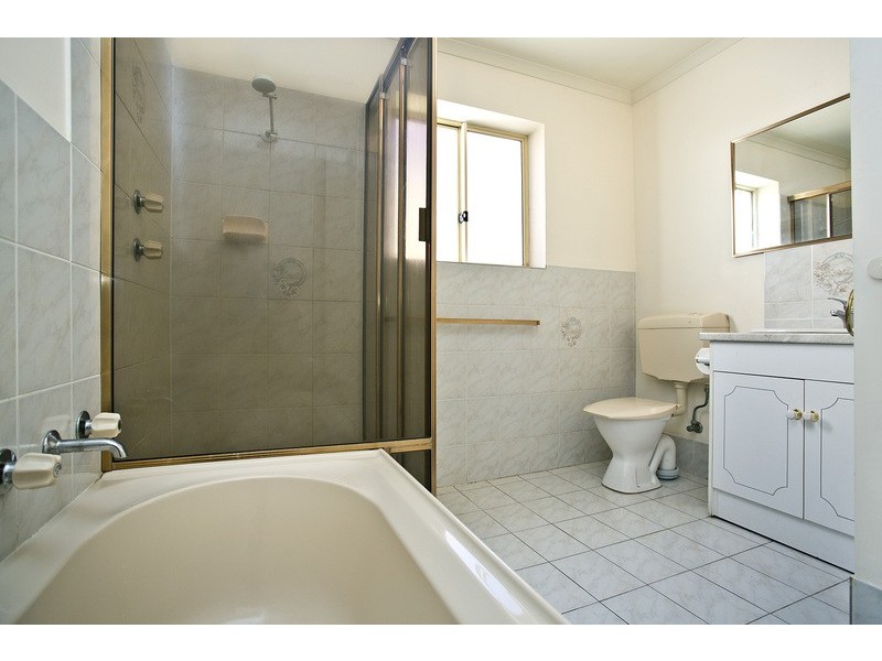 9 Falie Drive, North Haven SA 5018