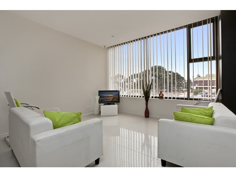 5/18 Main Street, Mawson Lakes SA 5095