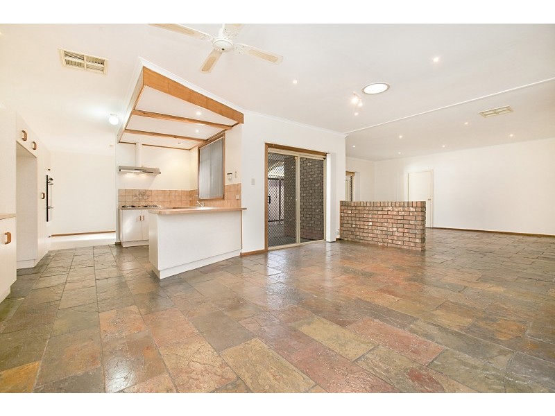 26 Frontignac Court, Wynn Vale SA 5127