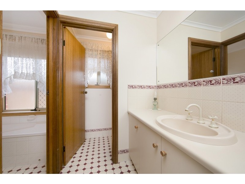 14 Gilchrist Close, Greenwith SA 5125