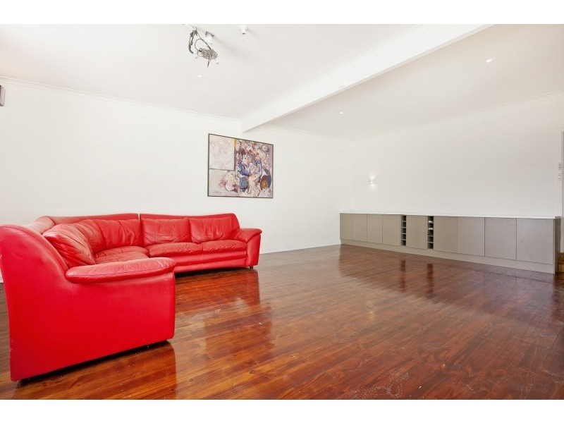 8 Leane Avenue, Ridgehaven SA 5097