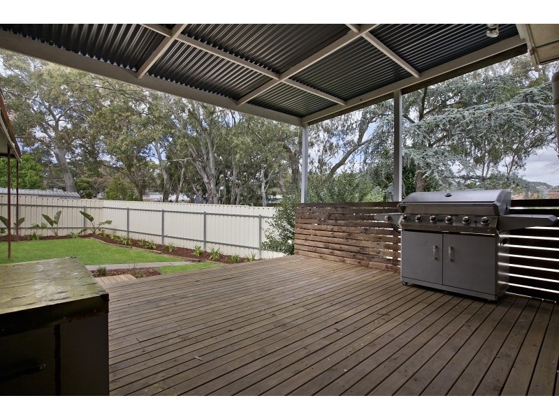 8 Leane Avenue, Ridgehaven SA 5097