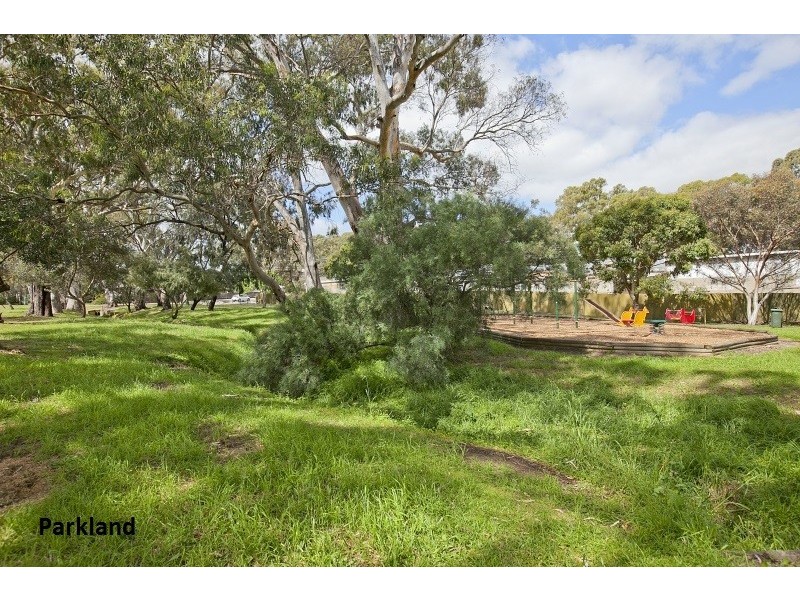 8 Leane Avenue, Ridgehaven SA 5097