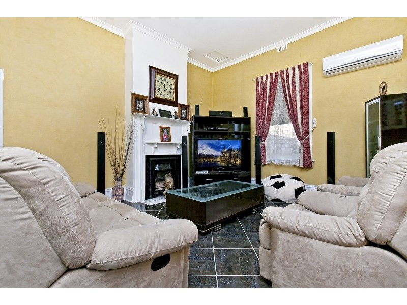 11 Gray Terrace, Rosewater SA 5013